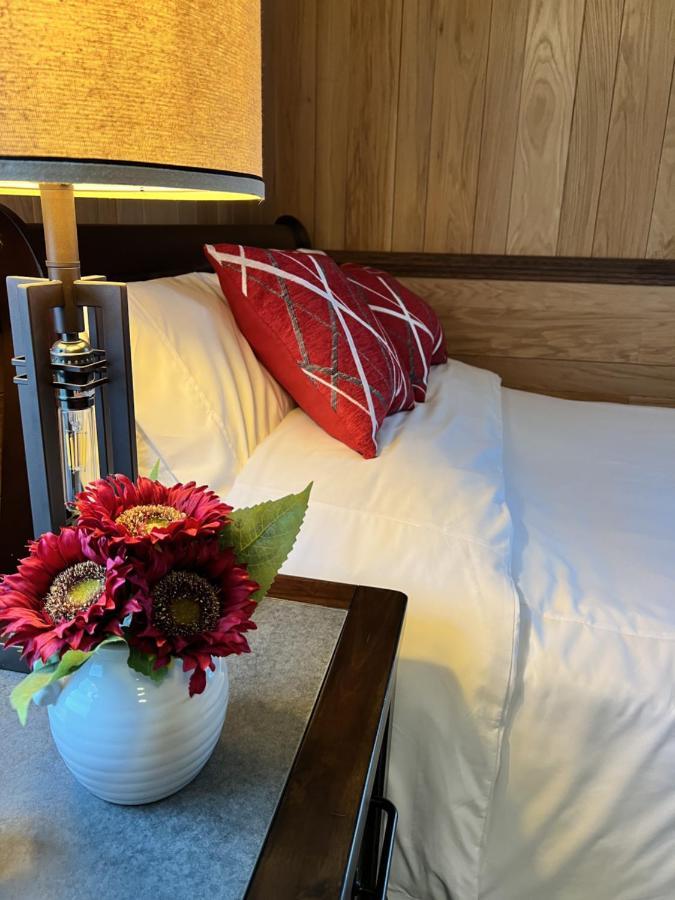 Monterey Inn Eksteriør bilde