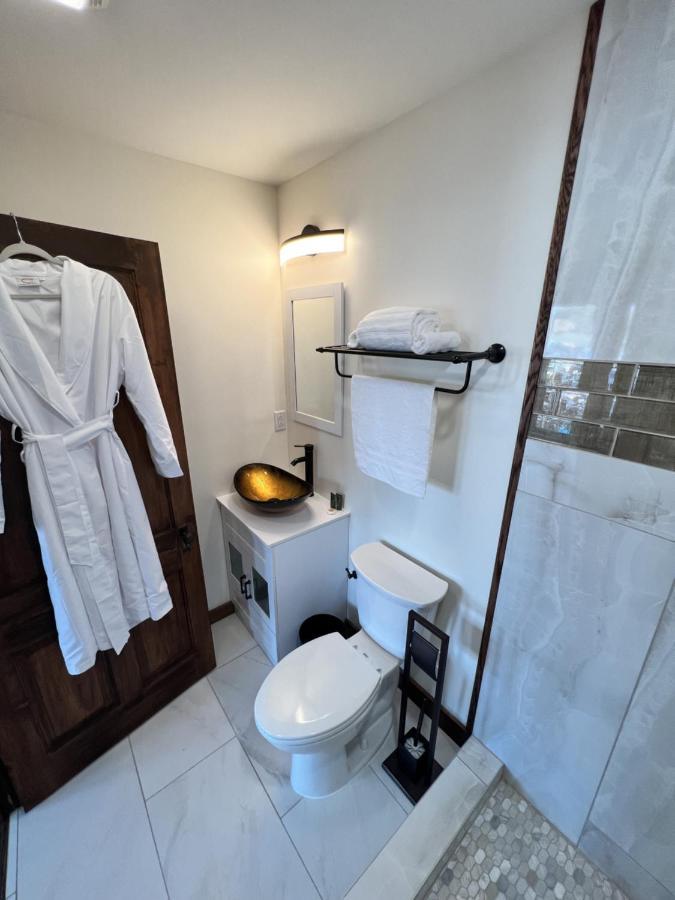 Monterey Inn Eksteriør bilde
